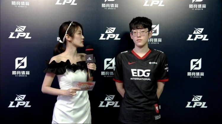 体育指导员 体育指导员